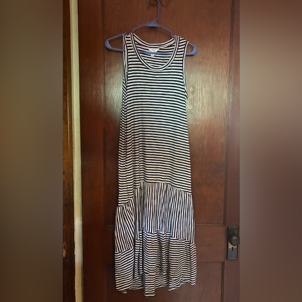 Time and Tru Black and White Sleeveless Striped Maxi Dress Womens Size Small